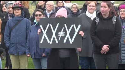 In Germania sarà più facile cambiare genere legale, protestano donne
