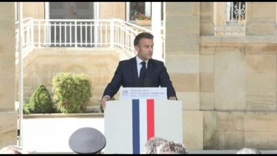 D-Day, Macron a Bayeux celebra la "rinascita" della Francia
