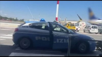 L'arrivo di Kaufman all'aeroporto di Ciampino