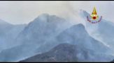 Incendi in Piemonte: situazione critica a Premosello per il vento