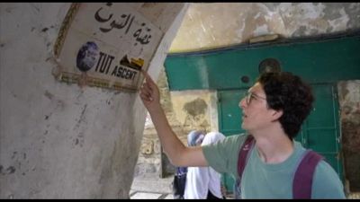 I negozianti palestinesi riparano i danni dei nazionalisti israeliani