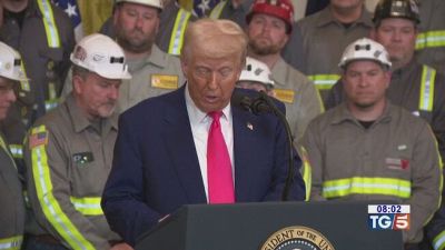 Trump, ipotesi rinvio dazi anche sulle auto