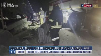 Breaking News delle 14.00 | Ucraina, Modi e Xi offrono aiuto per la pace