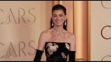 Oscar, sul red carpet da Anne Hathaway al "No a la guerra" di Bardem