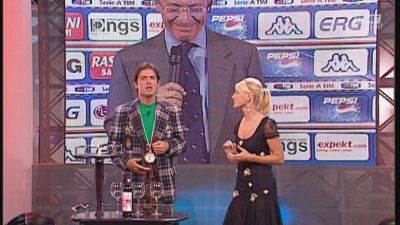 Chicco d'Oliva e il vino giusto per Pellegatti