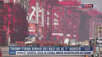 Breaking News delle 11.00 | Trump firma rinvio dei dazi Ue al 1° agosto
