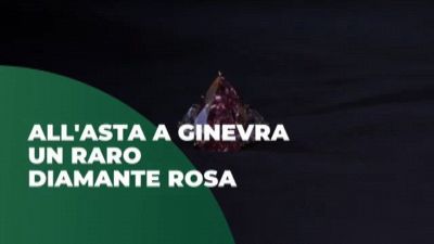 Un raro diamante rosa all'asta a Ginevra