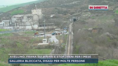 Ariano Irpino, la frana in galleria sopra i binari