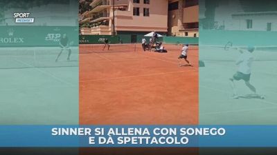 Sinner si allena con Sonego e dà spettacolo