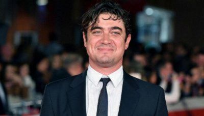 Sei Fratelli, Riccardo Scamarcio ha perso drammaticamente il padre