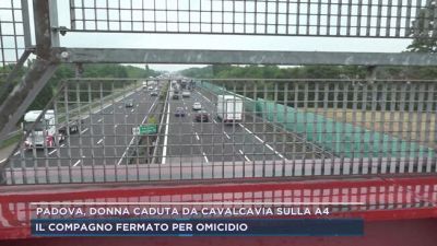 Padova, donna caduta da cavalcavia sulla A4