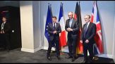 Macron, Merz e Starmer, l'incontro al vertice Nato