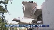 Breaking News delle 21.30 | Incidente aereo in India, oltre 300 i morti