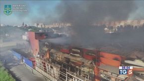 Raid su megastore 11 morti a Kharkiv