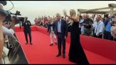 Taormina, Douglas, Franco, Reedus: star in piazza tra fan e selfie