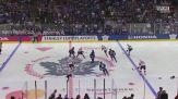 Arbitro colpito da un bastone in Nhl