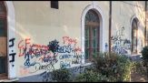 Cava de' Tirreni, i danni provocati alla villa "Falcone e Borsellino"