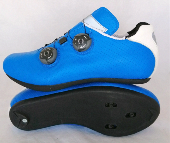 scarpa ciclismo azzurra