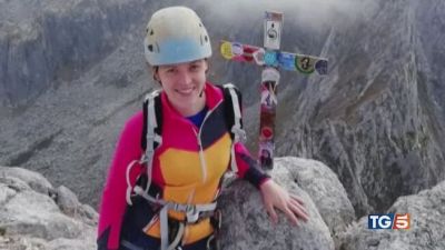 Speleologa sta bene "Giorni per risalire"
