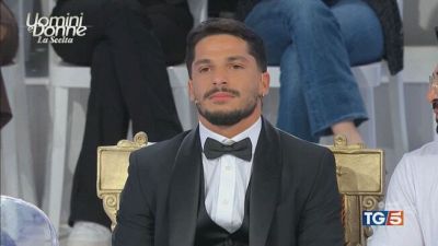 Ottimi ascolti per Uomini e Donne in prima serata