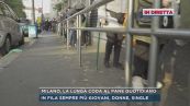 Milano, la lunga coda al Pane quotidiano
