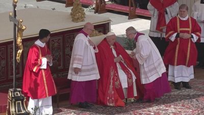 Papa Francesco, apprensione in vista di Pasqua