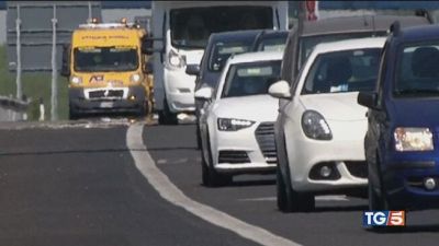 In coda verso le città ma l'estate continua