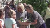 G7, Brigitte Macron porta i "consorti" dei leader in visita a Yvoire