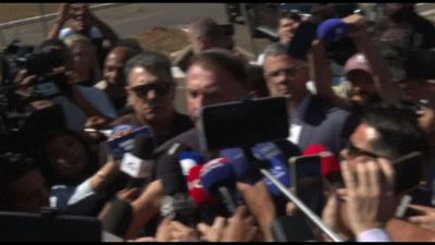 Braccialetto elettronico per Bolsonaro: "Un'estrema umiliazione"