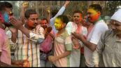 In India si celebra l'arrivo della primavera con l'Holi Festival