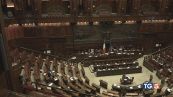 Decreto sicurezza ok tra le proteste