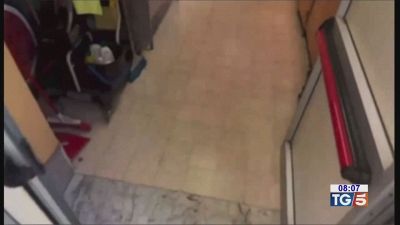 Video choc coi coltelli si cerca un istigatore