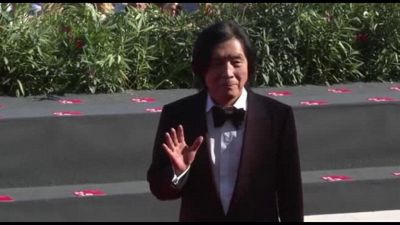 Venezia, Lee Chang-Dong e le star sudcoreane brillano sul red carpet