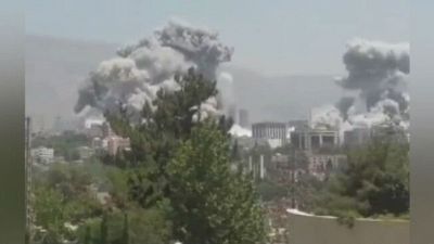Israele bombarda il comando dei pasdaran e il carcere di Evin