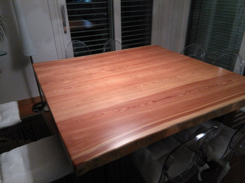 DORIO tavoli in legno