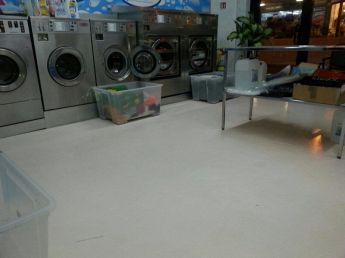 lavanderia centro commerciale la palma