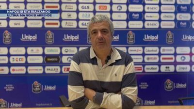 Napoli ricomincia da capo: il servizio di SM