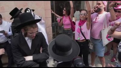 Tensione in un caffè a Gerusalemme perchè aperto durante lo Shabbat
