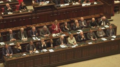 Verso la prossima manovra, meno tasse e bonus alle madri