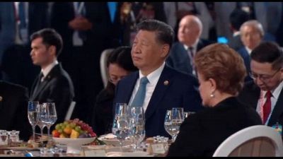 La cena di gala a Kazan, Putin, Abbas e Xi Jinping vicini di tavolo