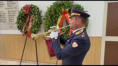 Strage di Capaci, il trombettiere della polizia suona il silenzio