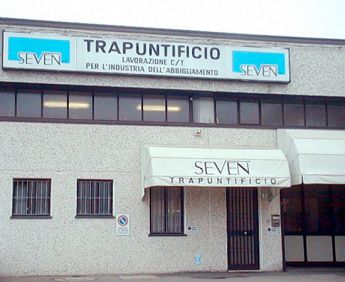 TRAPUNTIFICIO SEVEN S.N.C. esterno