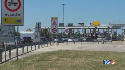 Caldo, code e incidenti: 13 milioni in vacanza