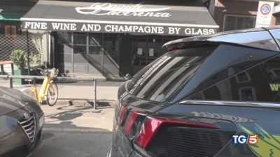 "Escort a domicilio con cocaina e champagne"