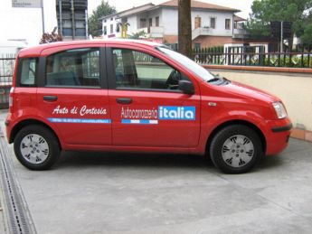 auto di cortesia Autocarrozzeria italia