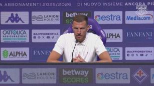 Dzeko si presenta: "Fiorentina, darò il massimo per aiutarti a crescere"
