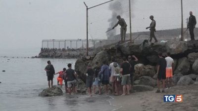 Ceuta, assalto evitato. "L'Italia paese sicuro"