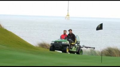 Scozia, divide il nuovo campo da golf di Trump: "Roba per ricchi"