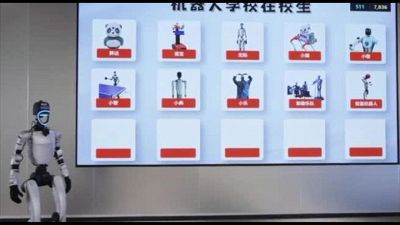 Cina, la scuola dove si formano i robot per il mondo del lavoro