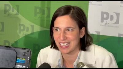 Schlein: bonus trasporti per gli studenti, fino a 300 euro l'anno